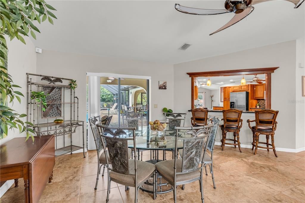 For Sale: $625,000 (3 beds, 2 baths, 1947 Square Feet)