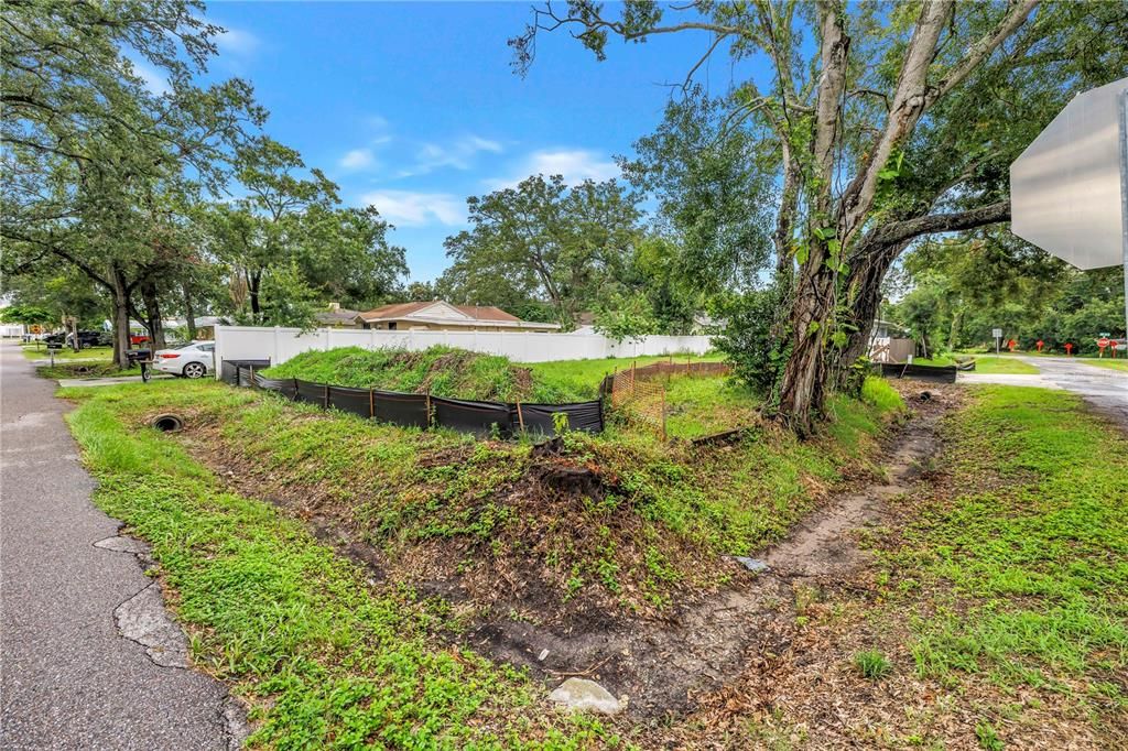 待售: $159,000 (0.11 acres)