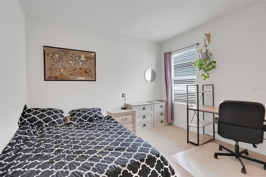 For Rent: $2,000 (3 beds, 2 baths, 1669 Square Feet)