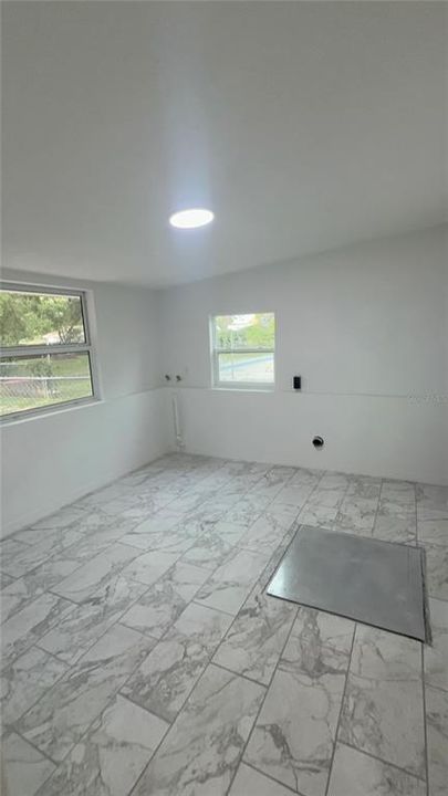 На продажу: $374,900 (4 спален, 3 ванн, 2292 Квадратных фут)