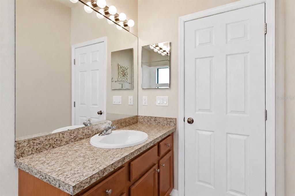 For Sale: $299,200 (3 beds, 2 baths, 1277 Square Feet)