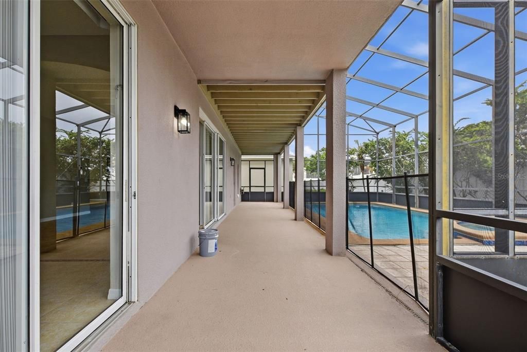 For Sale: $649,900 (5 beds, 3 baths, 4066 Square Feet)