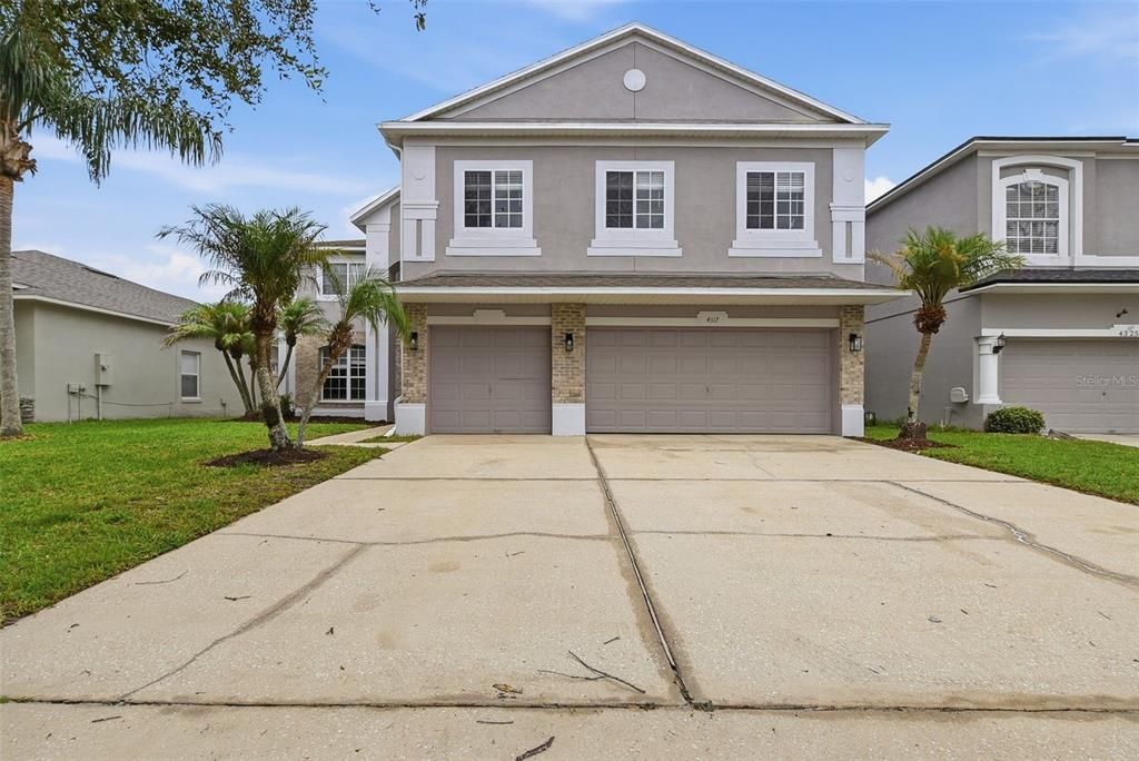 For Sale: $649,900 (5 beds, 3 baths, 4066 Square Feet)