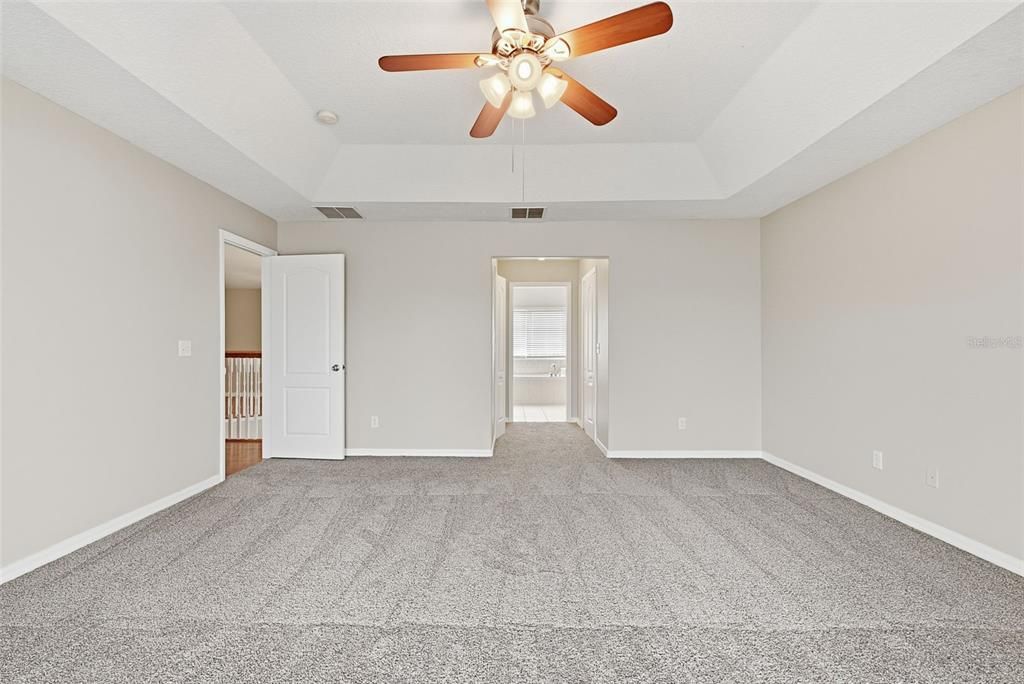 For Sale: $649,900 (5 beds, 3 baths, 4066 Square Feet)
