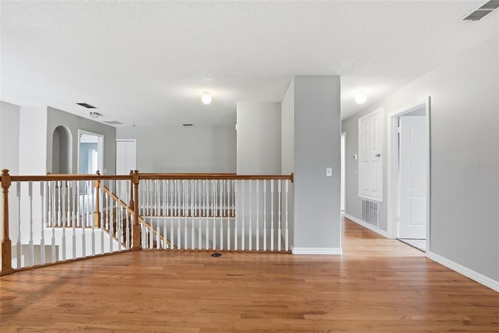For Sale: $649,900 (5 beds, 3 baths, 4066 Square Feet)