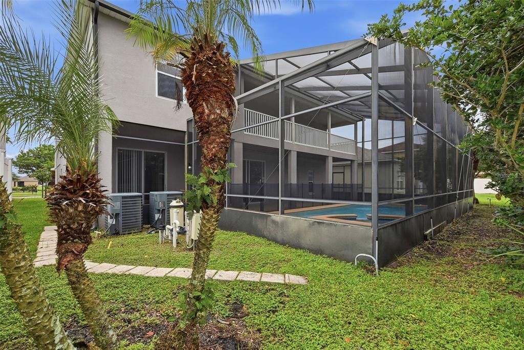 For Sale: $649,900 (5 beds, 3 baths, 4066 Square Feet)
