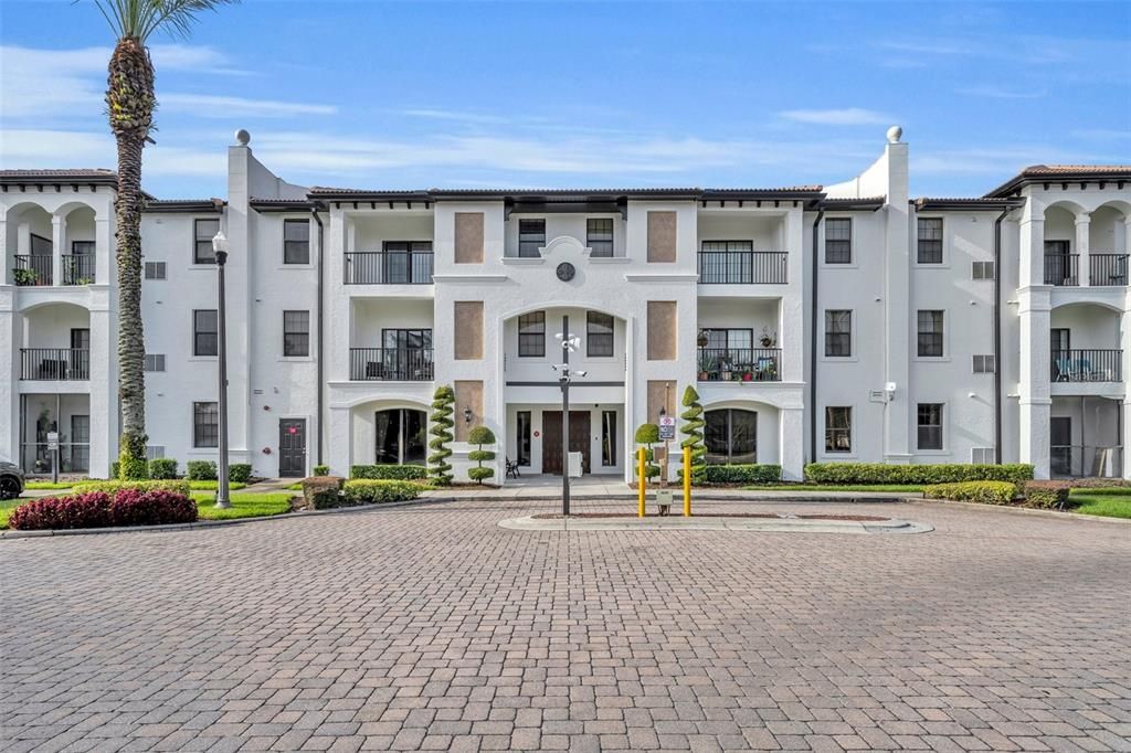 For Sale: $210,000 (2 beds, 2 baths, 1107 Square Feet)