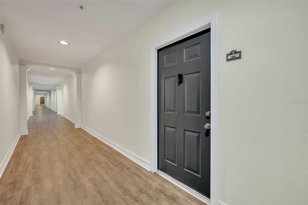 For Sale: $210,000 (2 beds, 2 baths, 1107 Square Feet)