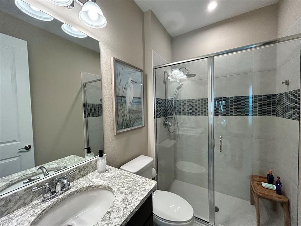 En Renta: $3,300 (4 camas, 3 baños, 2010 Pies cuadrados)