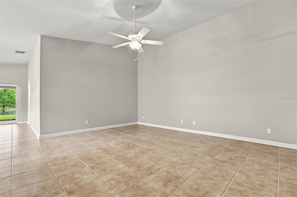 For Rent: $2,700 (2 beds, 2 baths, 1526 Square Feet)