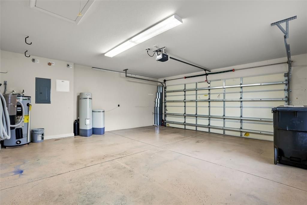 For Rent: $2,700 (2 beds, 2 baths, 1526 Square Feet)