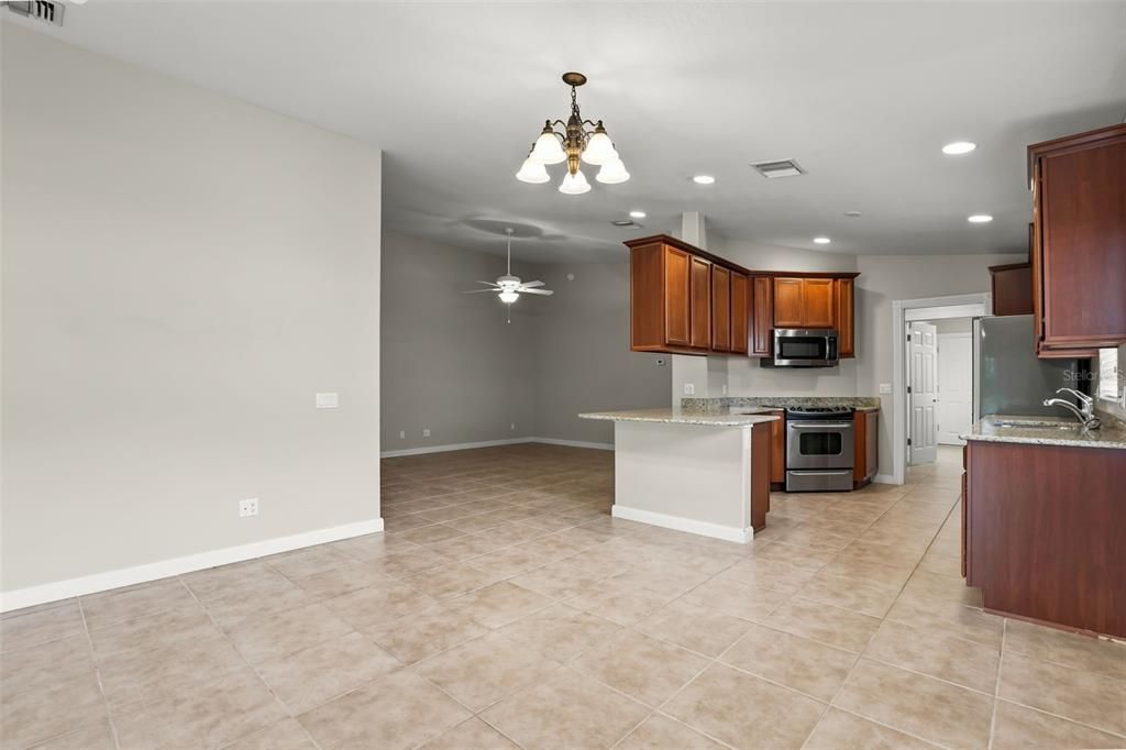For Rent: $2,700 (2 beds, 2 baths, 1526 Square Feet)