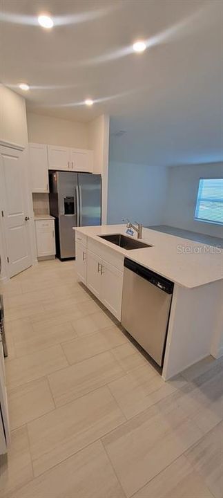 For Rent: $2,350 (3 beds, 2 baths, 1555 Square Feet)