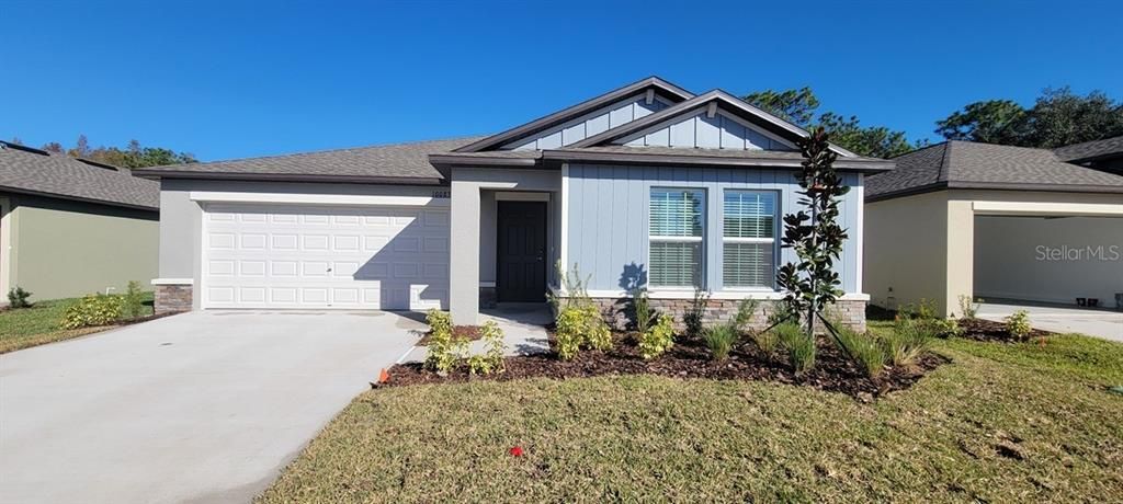 For Rent: $2,350 (3 beds, 2 baths, 1555 Square Feet)