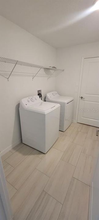 For Rent: $2,350 (3 beds, 2 baths, 1555 Square Feet)