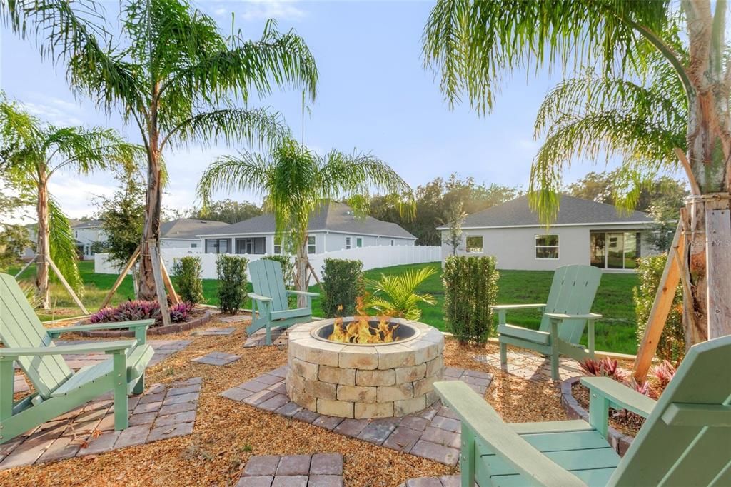 For Sale: $579,000 (4 beds, 3 baths, 2512 Square Feet)