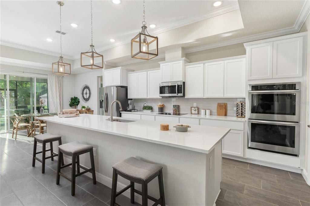 For Sale: $579,000 (4 beds, 3 baths, 2512 Square Feet)