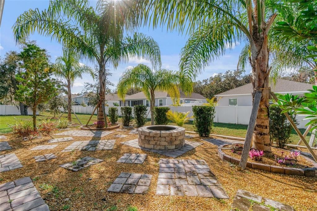 For Sale: $579,000 (4 beds, 3 baths, 2512 Square Feet)