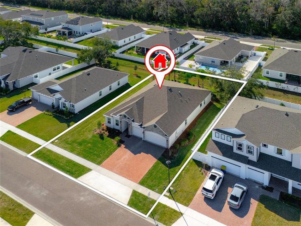 For Sale: $579,000 (4 beds, 3 baths, 2512 Square Feet)