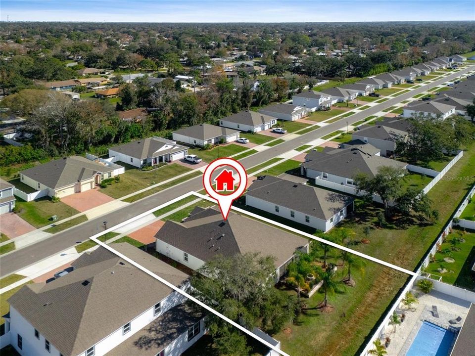 For Sale: $579,000 (4 beds, 3 baths, 2512 Square Feet)
