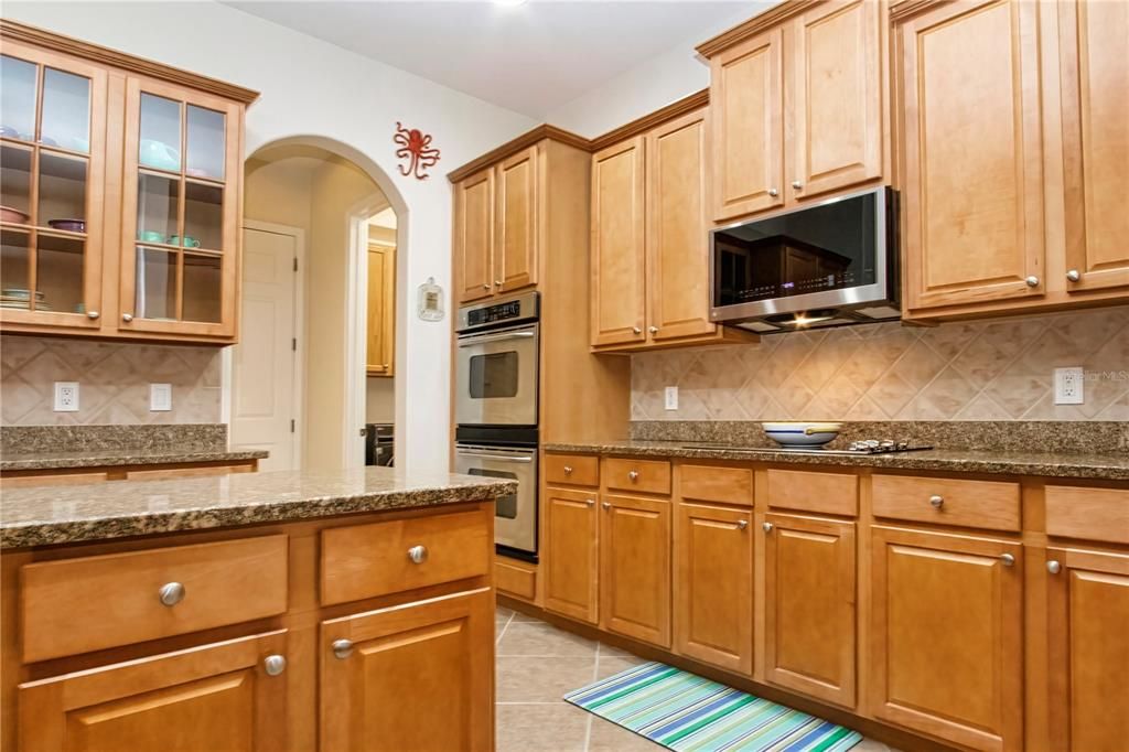 For Sale: $875,000 (4 beds, 3 baths, 2799 Square Feet)