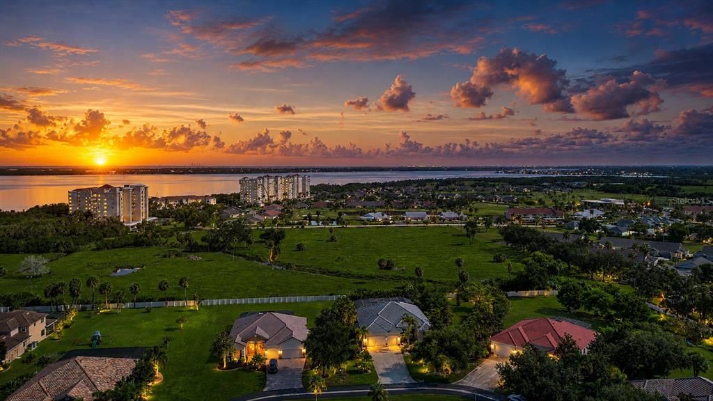 For Sale: $875,000 (4 beds, 3 baths, 2799 Square Feet)