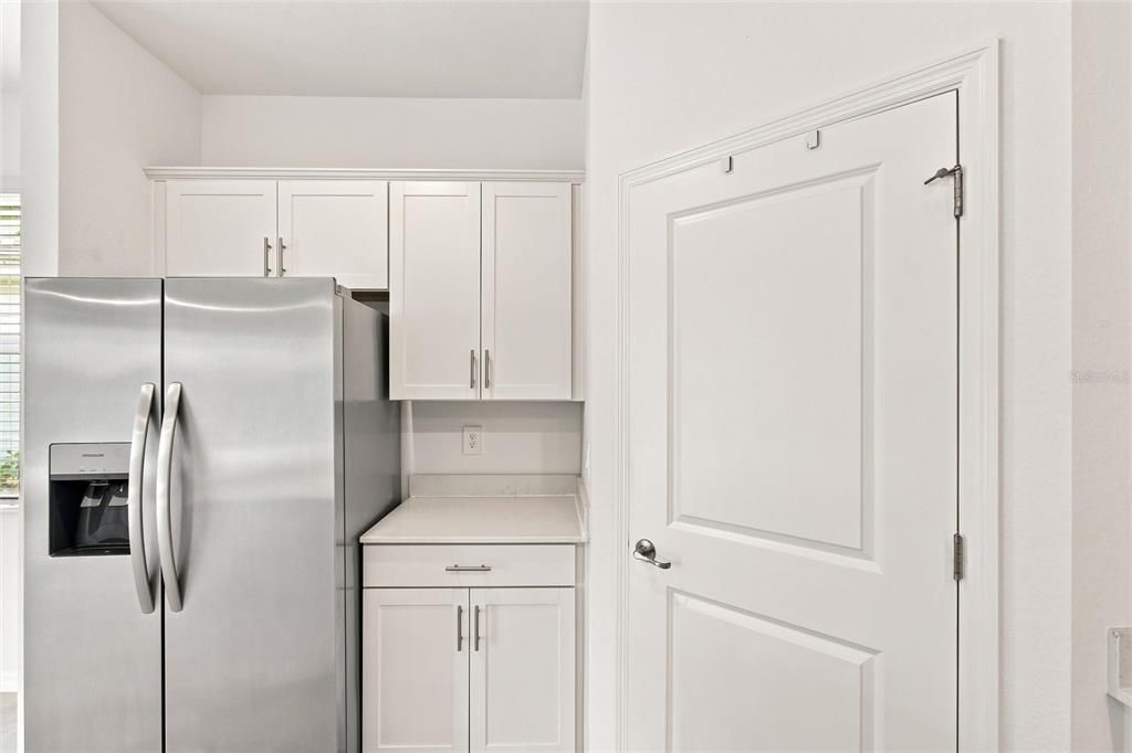 For Sale: $599,000 (3 beds, 3 baths, 2214 Square Feet)