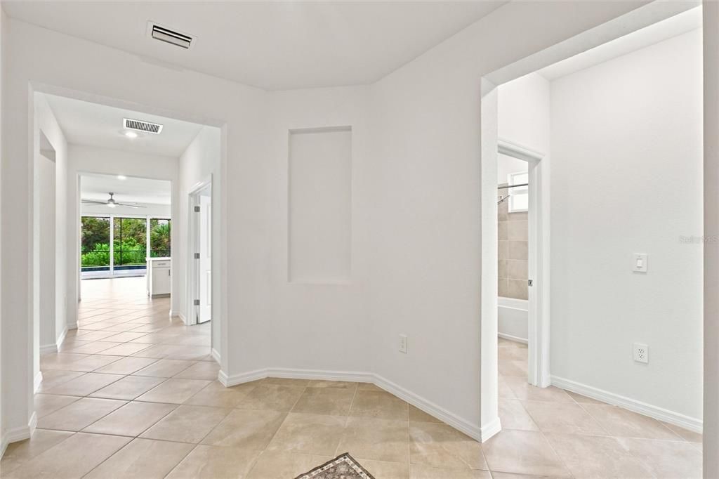 For Sale: $599,000 (3 beds, 3 baths, 2214 Square Feet)