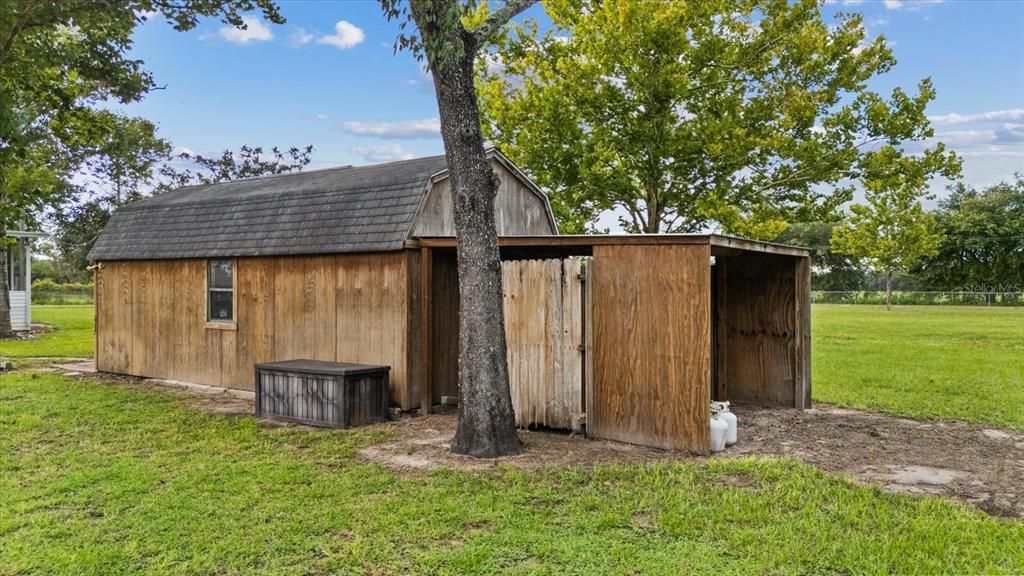 На продажу: $275,000 (3 спален, 2 ванн, 1811 Квадратных фут)