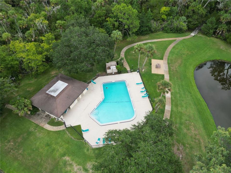 For Sale: $219,900 (2 beds, 2 baths, 1384 Square Feet)