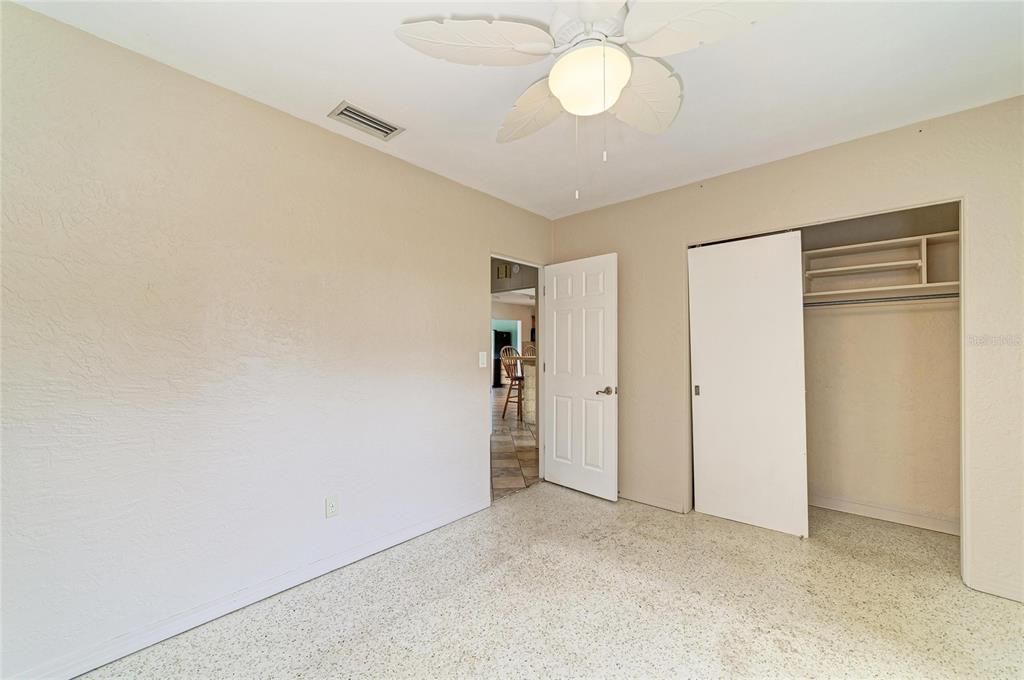 For Sale: $475,000 (4 beds, 2 baths, 2084 Square Feet)