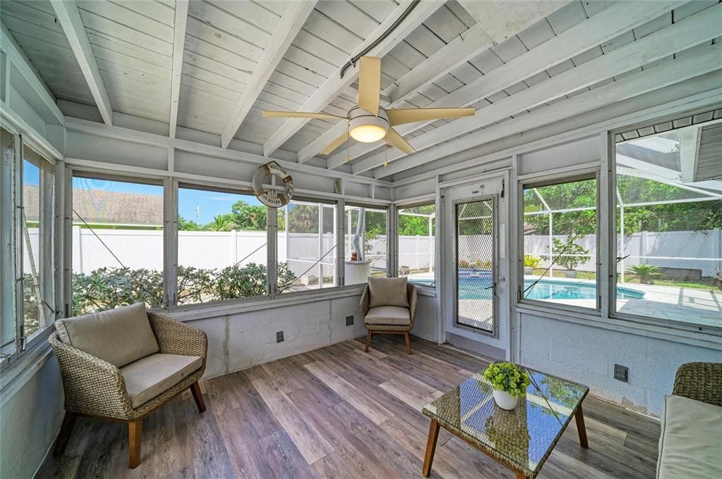 For Sale: $475,000 (4 beds, 2 baths, 2084 Square Feet)