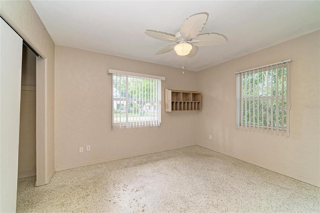 For Sale: $475,000 (4 beds, 2 baths, 2084 Square Feet)