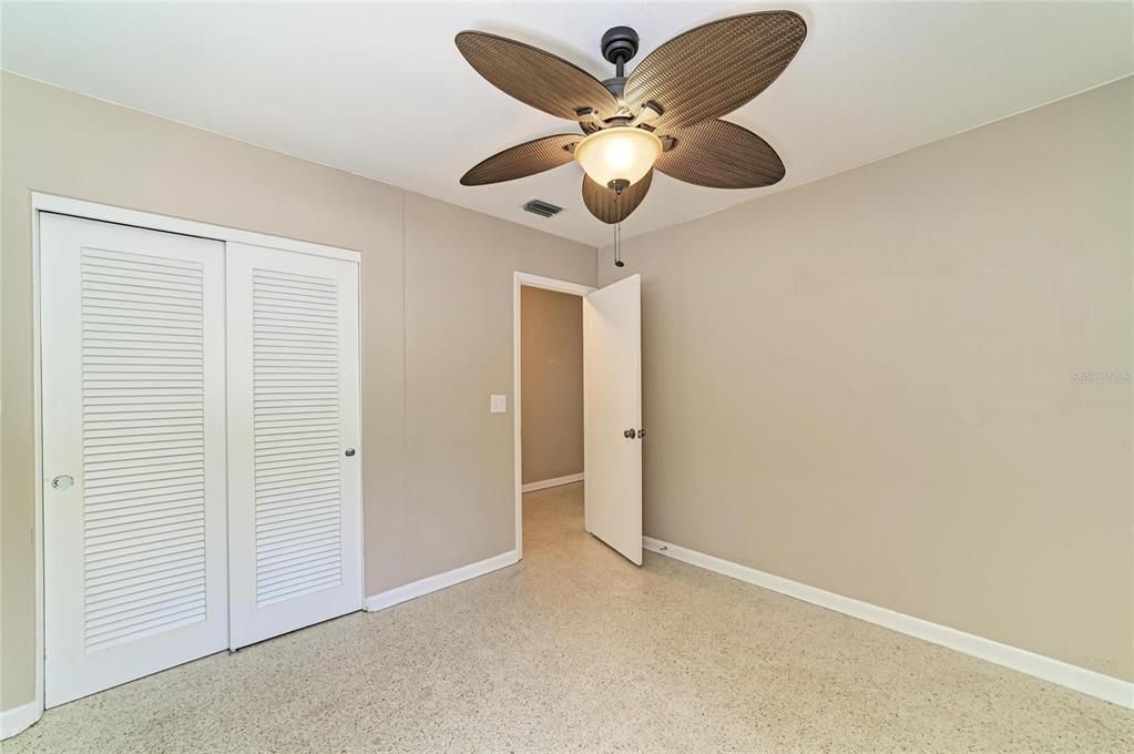 For Sale: $475,000 (4 beds, 2 baths, 2084 Square Feet)