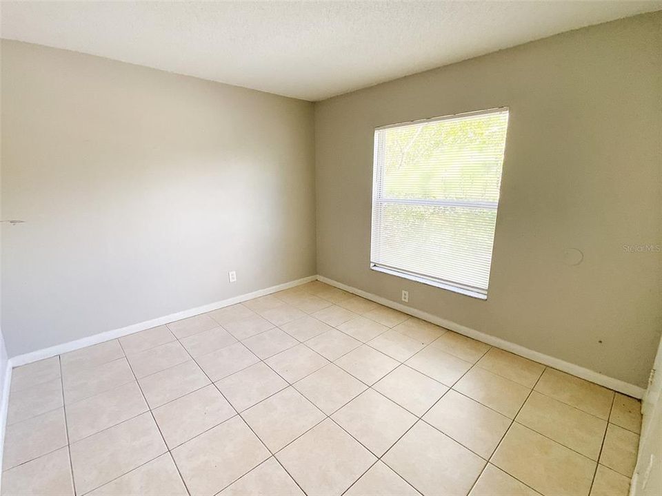 For Rent: $1,199 (2 beds, 1 baths, 2820 Square Feet)