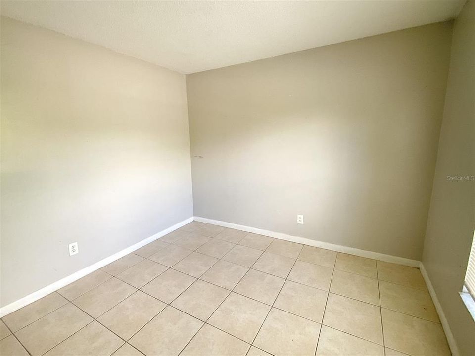 For Rent: $1,199 (2 beds, 1 baths, 2820 Square Feet)