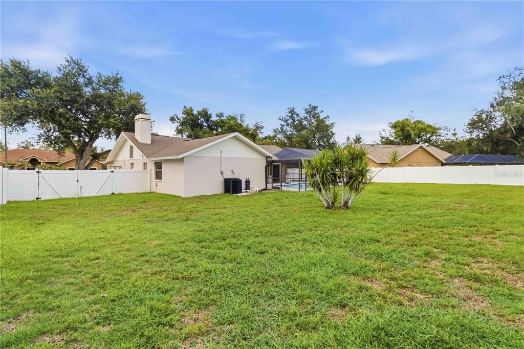 For Rent: $2,999 (3 beds, 2 baths, 1942 Square Feet)