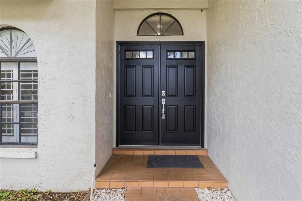 For Rent: $2,999 (3 beds, 2 baths, 1942 Square Feet)