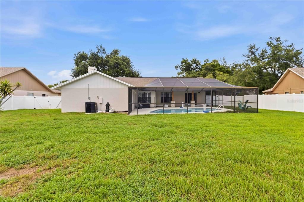 For Rent: $2,999 (3 beds, 2 baths, 1942 Square Feet)