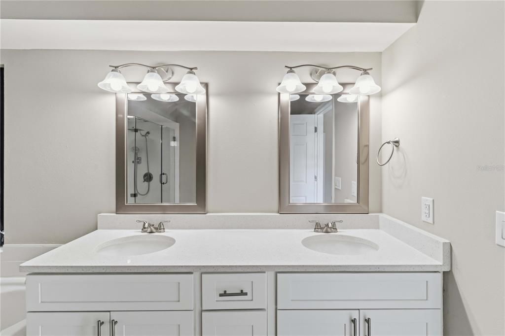 For Rent: $2,999 (3 beds, 2 baths, 1942 Square Feet)