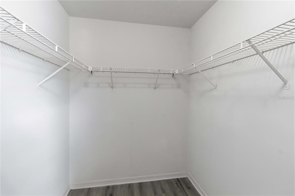For Rent: $2,999 (3 beds, 2 baths, 1942 Square Feet)