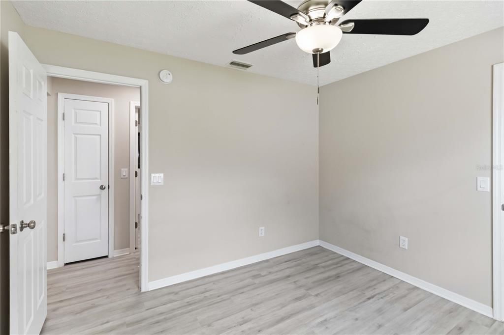 For Rent: $2,999 (3 beds, 2 baths, 1942 Square Feet)