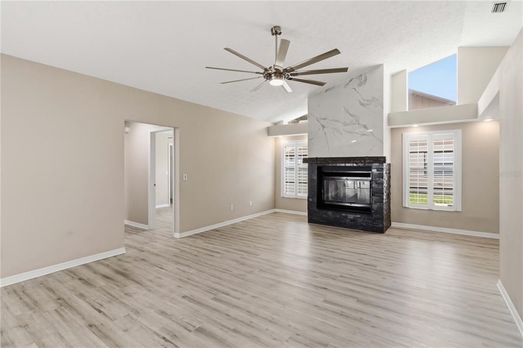 For Rent: $2,999 (3 beds, 2 baths, 1942 Square Feet)