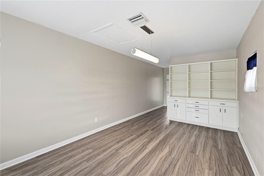 For Sale: $347,000 (2 beds, 2 baths, 1419 Square Feet)
