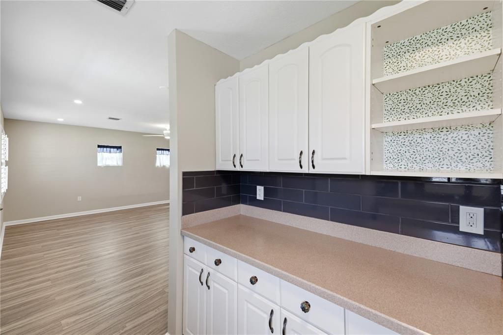 For Sale: $347,000 (2 beds, 2 baths, 1419 Square Feet)