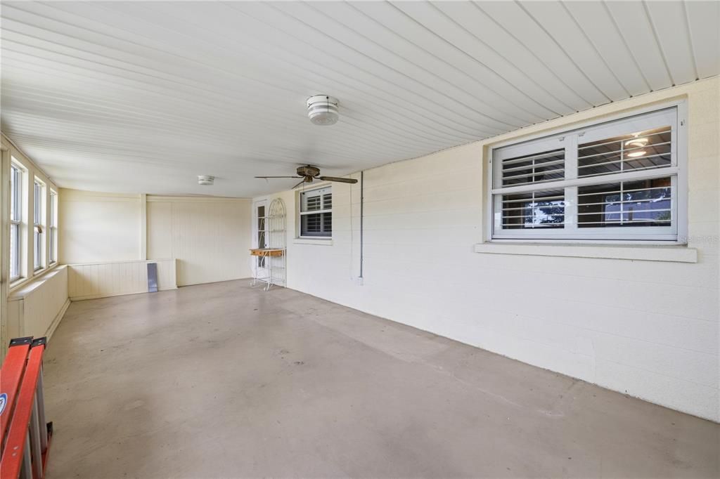 For Sale: $347,000 (2 beds, 2 baths, 1419 Square Feet)