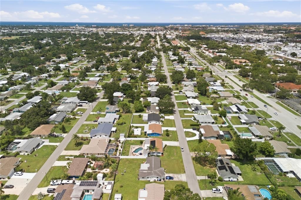 For Sale: $347,000 (2 beds, 2 baths, 1419 Square Feet)
