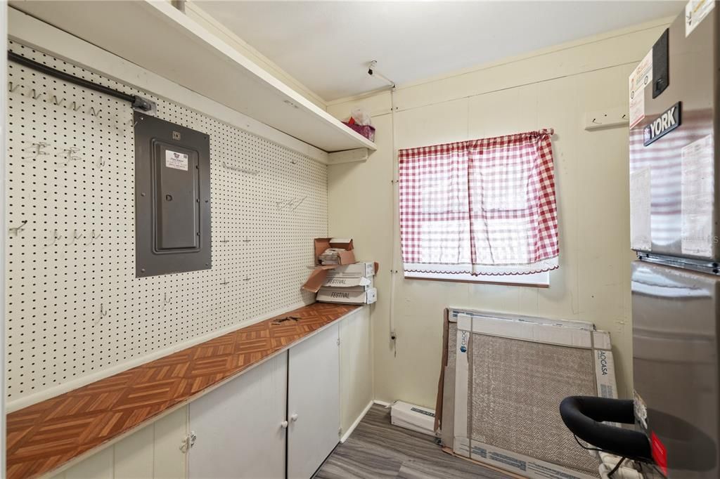 For Sale: $347,000 (2 beds, 2 baths, 1419 Square Feet)
