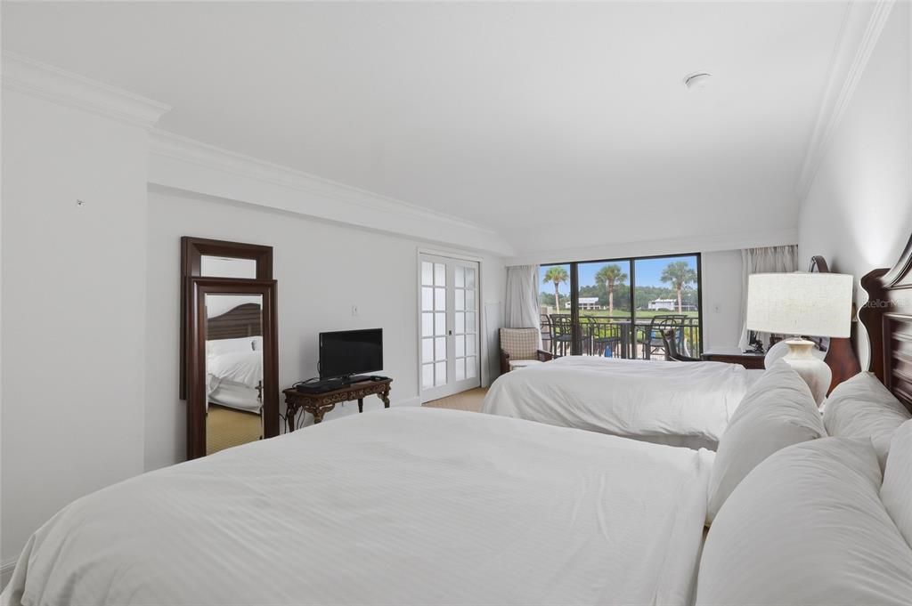 For Sale: $264,900 (2 beds, 2 baths, 1400 Square Feet)