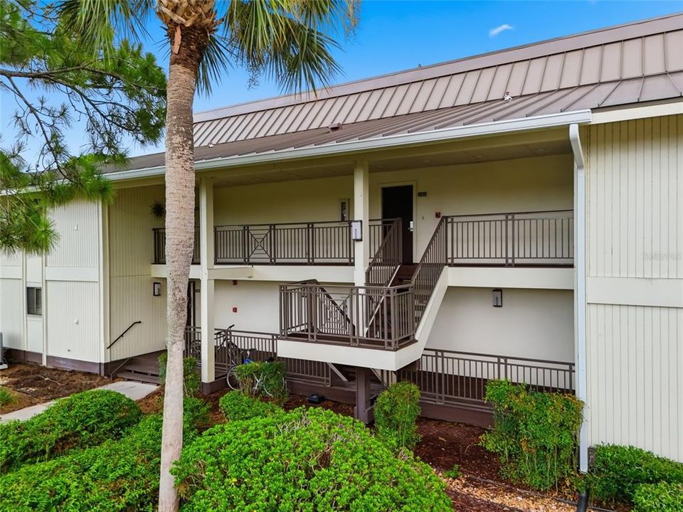 For Sale: $264,900 (2 beds, 2 baths, 1400 Square Feet)